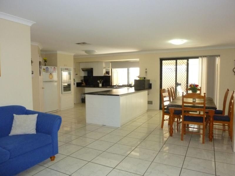 16 Drummore Way, Bertram WA 6167