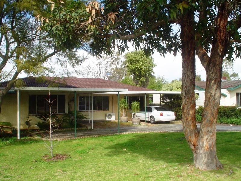 27 Cockman, Orelia WA 6167