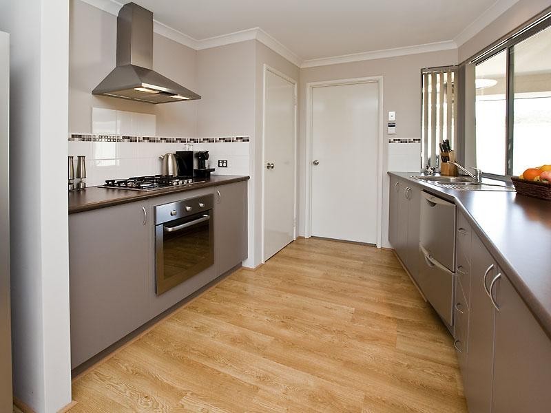 5 Doniford Way, Leda WA 6170