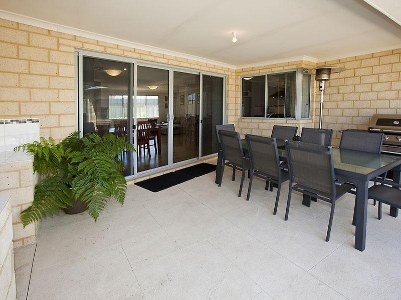 5 Doniford Way, Leda WA 6170