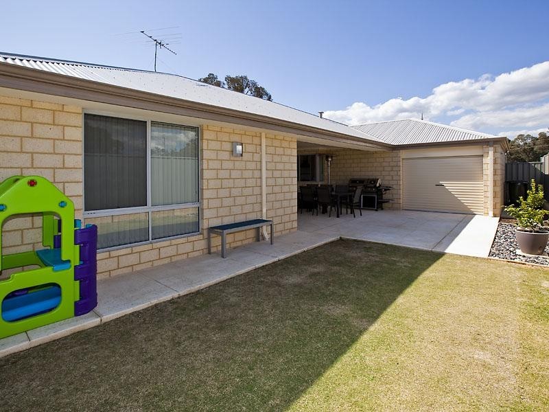 5 Doniford Way, Leda WA 6170