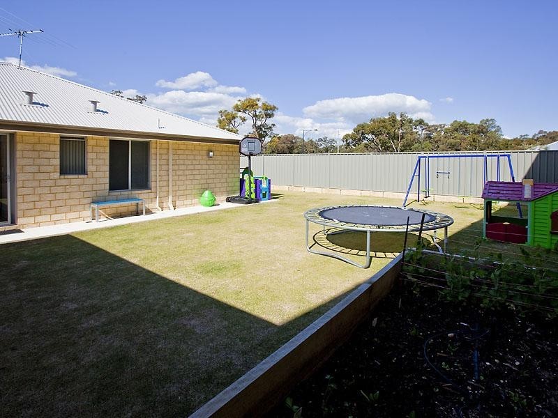 5 Doniford Way, Leda WA 6170