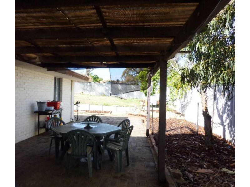 4 Sulphur Road, Parmelia WA 6167