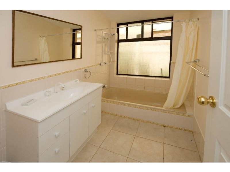 30 Haselmere Circus, Rockingham WA 6168