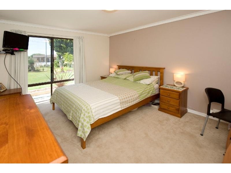 30 Haselmere Circus, Rockingham WA 6168