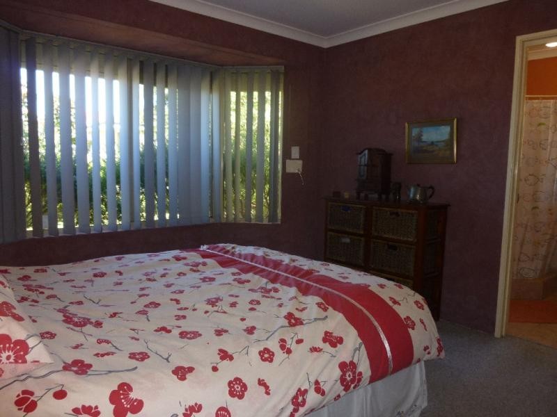 10 Liddington  Rise, Leda WA 6170