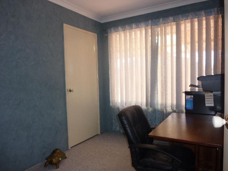 10 Liddington  Rise, Leda WA 6170