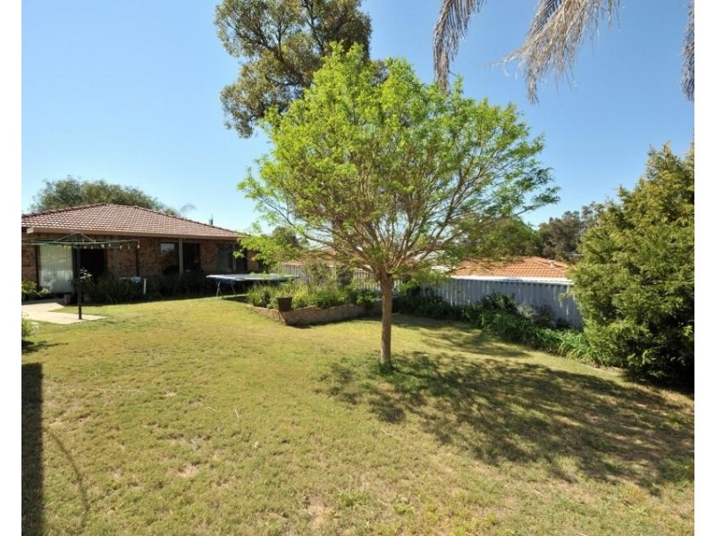 50 Sloan Drive, Leda WA 6170