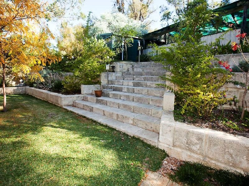 18 Blacksmith Drive, Wellard WA 6170