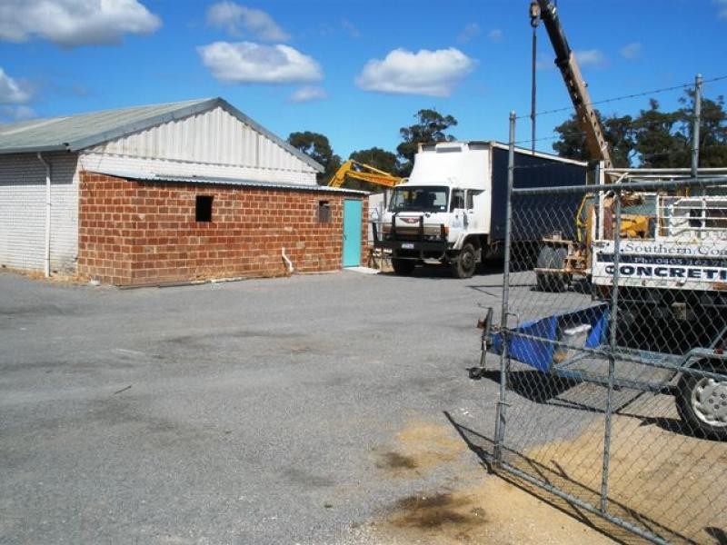 11 Gentle Road, Medina WA 6167