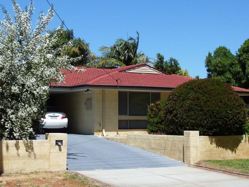28 Vesta Crescent, Shelley WA 6148