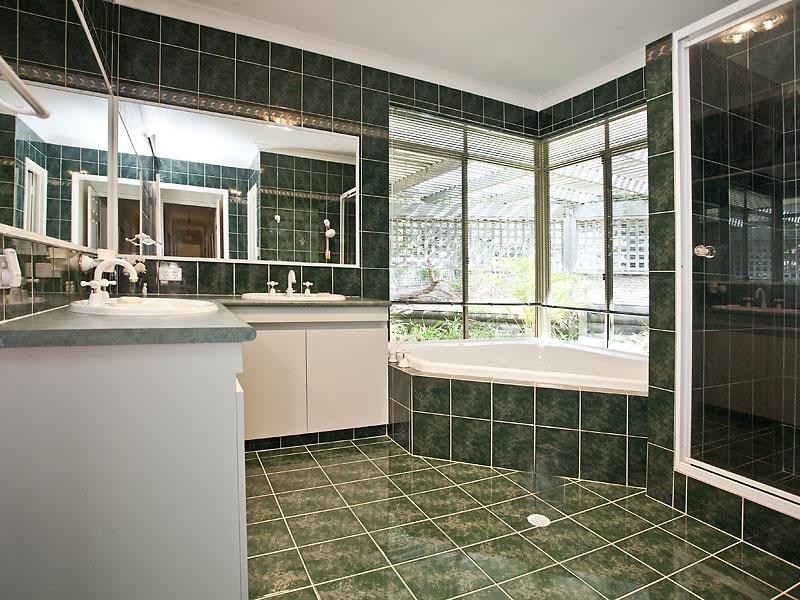 11 Weaver Lane, Wellard WA 6170