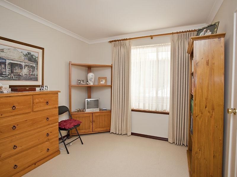 11 Weaver Lane, Wellard WA 6170