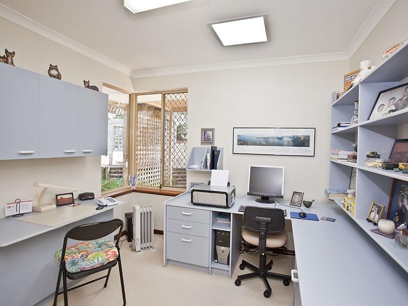 11 Weaver Lane, Wellard WA 6170