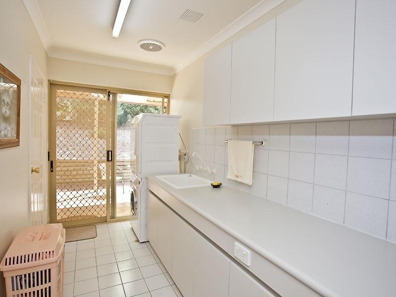 11 Weaver Lane, Wellard WA 6170