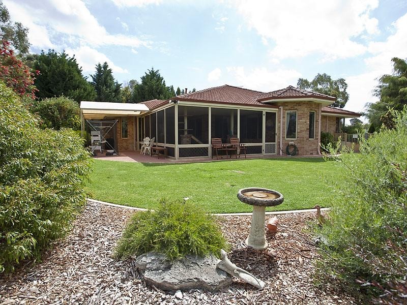 11 Weaver Lane, Wellard WA 6170
