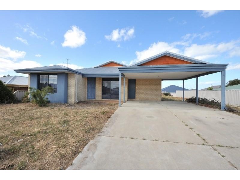 50 Crystaluna Drive, Golden Bay WA 6174