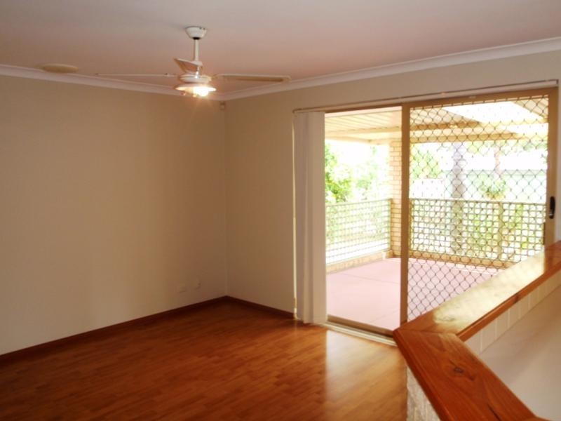 15 Bournan Heights, Parmelia WA 6167