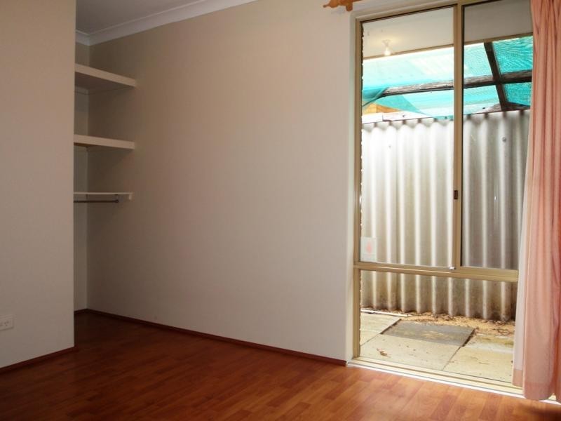 15 Bournan Heights, Parmelia WA 6167