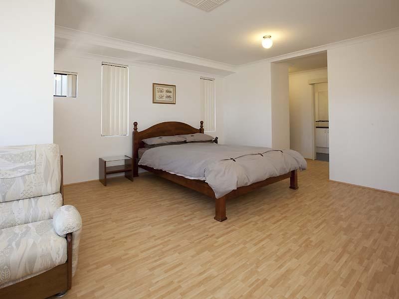 11 Nursling Chase, Wellard WA 6170