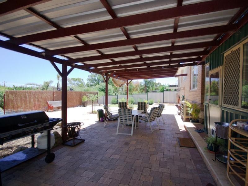 20 Harrison Way, Calista WA 6167