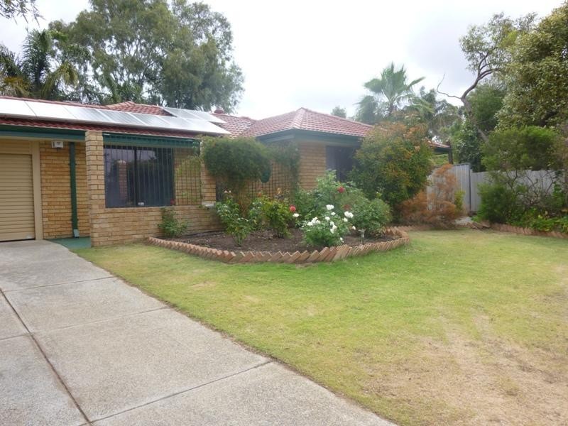 11 Kelly Close, Parmelia WA 6167