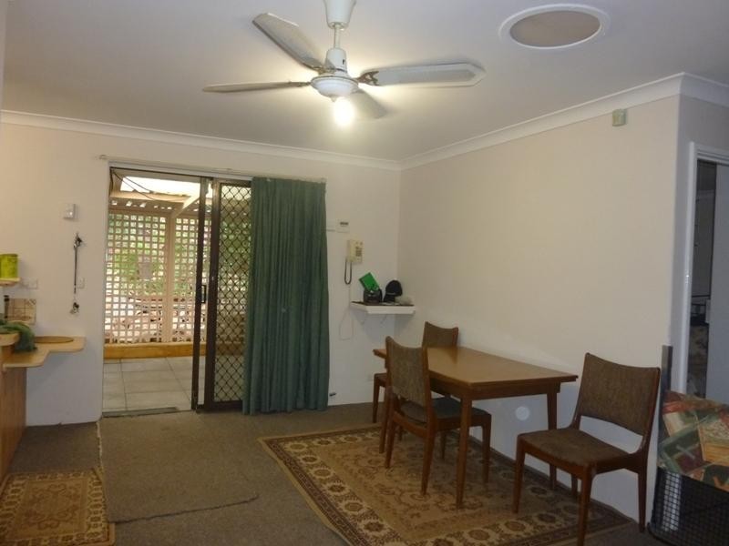 11 Kelly Close, Parmelia WA 6167