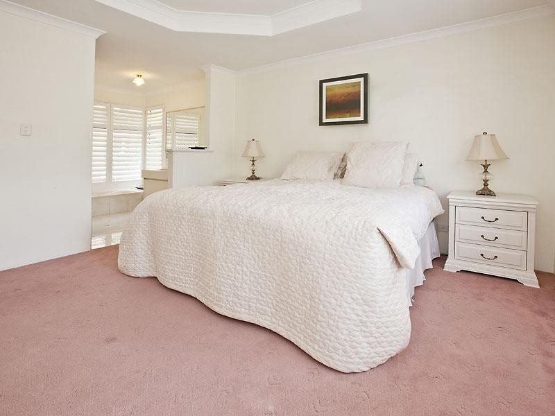 4 Saddler Close, Wellard WA 6170