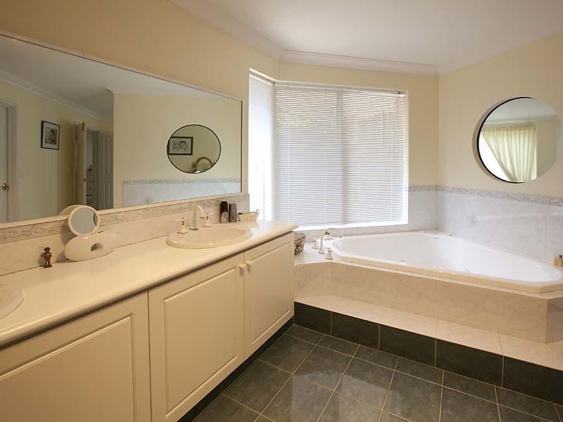 268 Marri Park Drive, Casuarina WA 6167