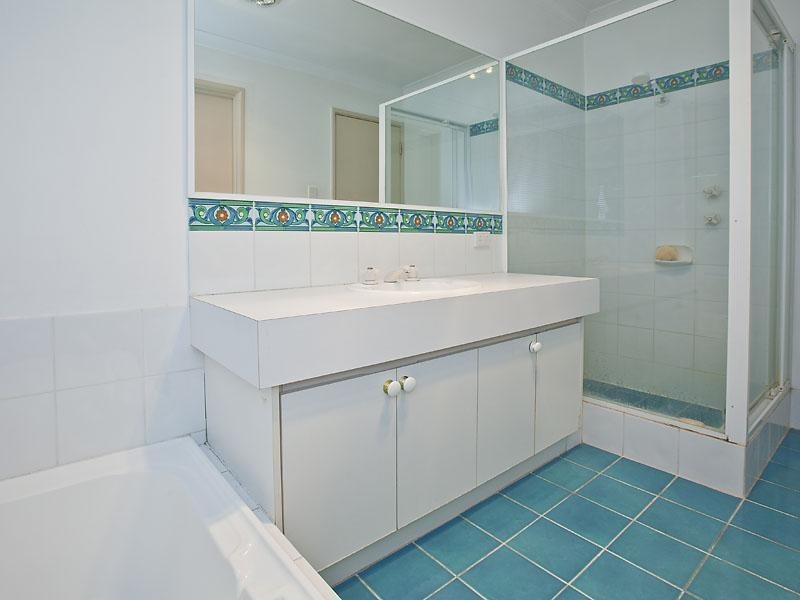 4 Saddler Close, Wellard WA 6170