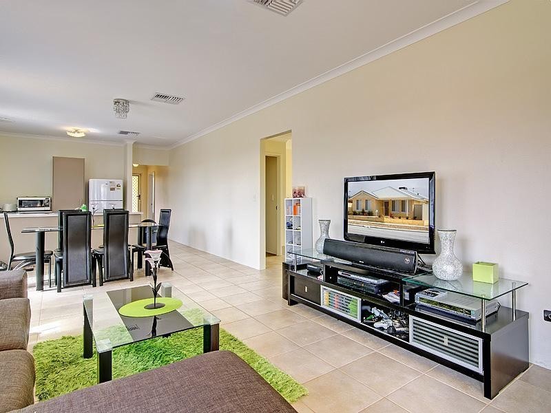 128 LYON ROAD, Aubin Grove WA 6164