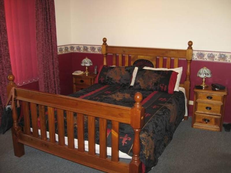 18 Kirkus Road, Medina WA 6167