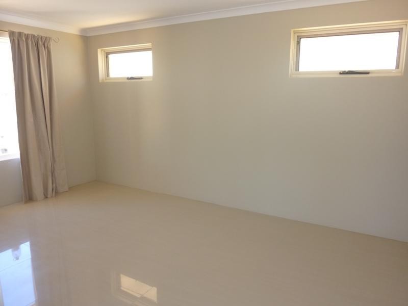 4 Cookham Green, Wellard WA 6170