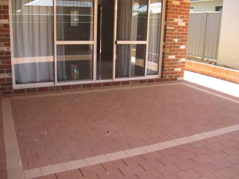 4 Cookham Green, Wellard WA 6170