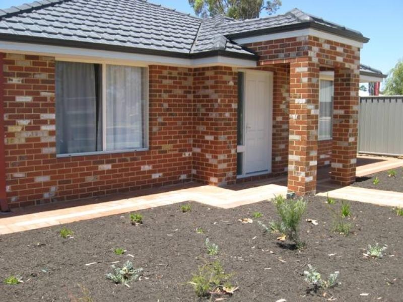 4 Cookham Green, Wellard WA 6170