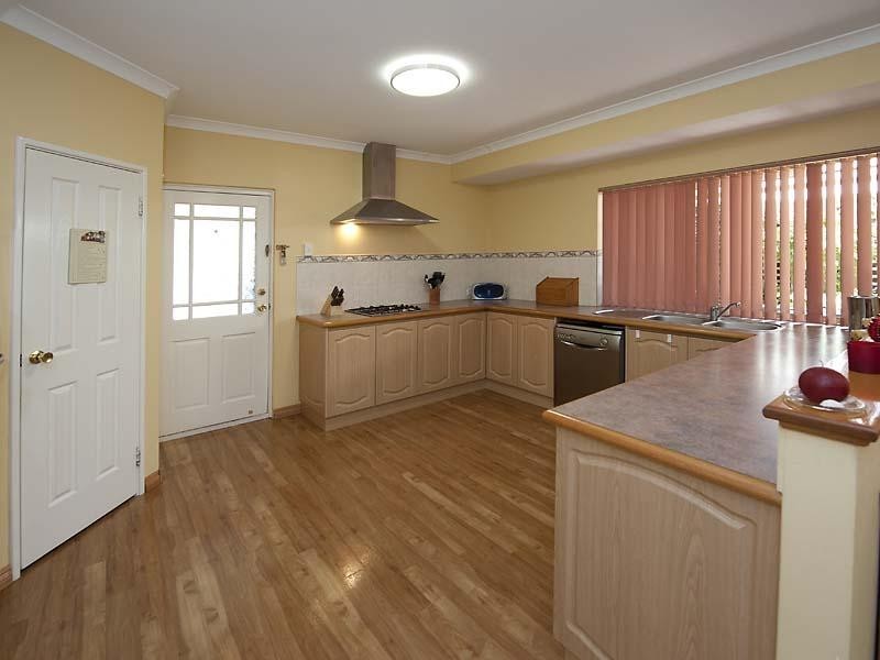 17 Imandra Circuit, Success WA 6164
