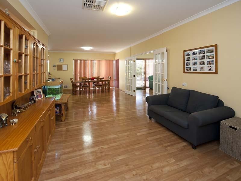 17 Imandra Circuit, Success WA 6164