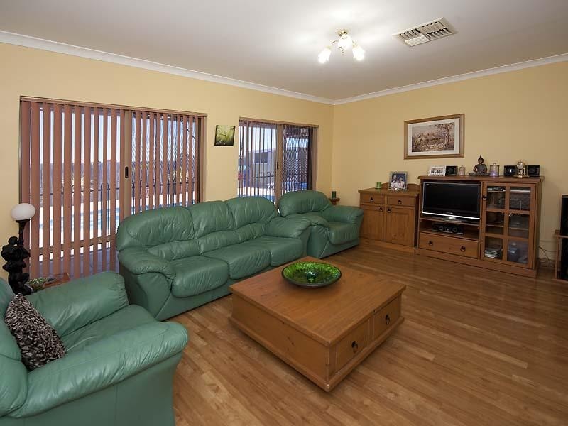 17 Imandra Circuit, Success WA 6164