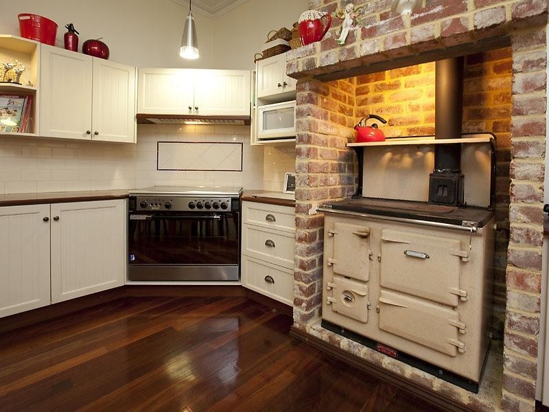 102 Banksia Road, Oldbury WA 6121