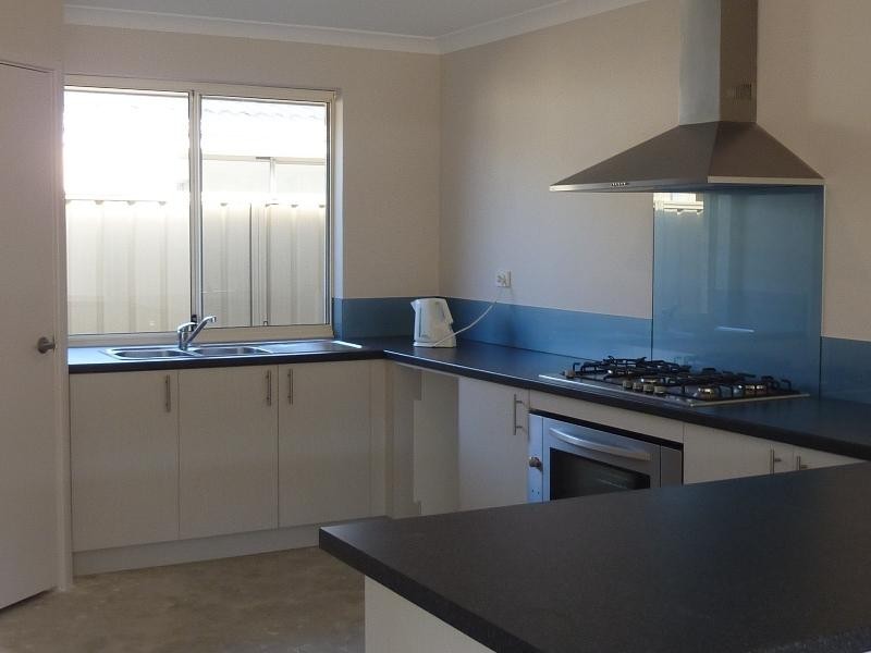1 Antrim Way, Bertram WA 6167