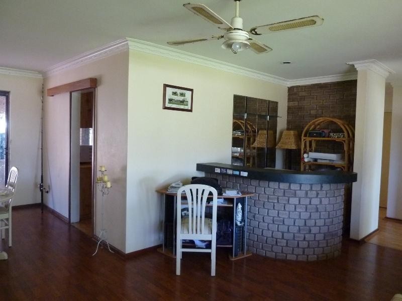 44 Tuart Road, Oakford WA 6121