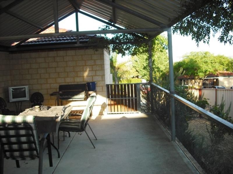 19 Northecut Rise, Parmelia WA 6167
