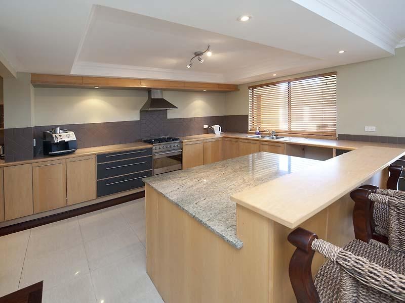 29 Freckleton Court, Wandi WA 6167