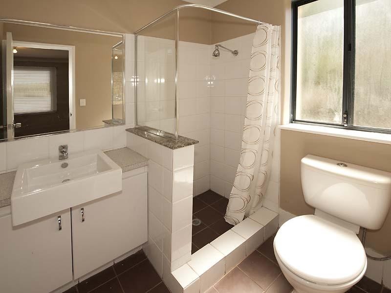 29 Freckleton Court, Wandi WA 6167
