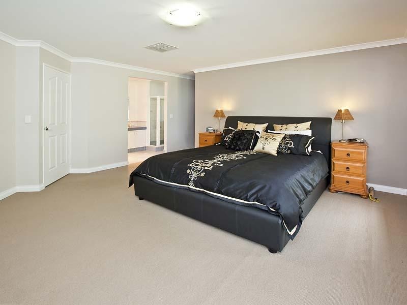 31 Shoulder Close, Wellard WA 6170