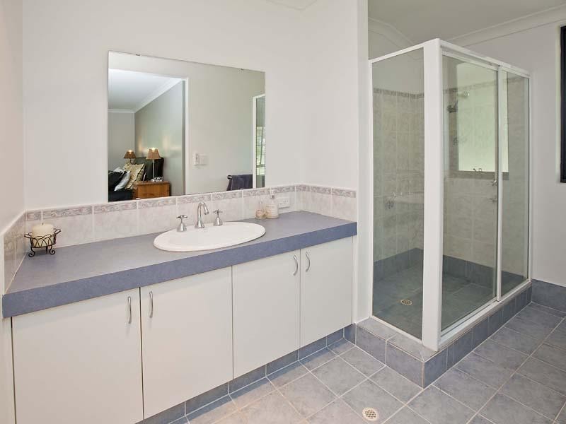 31 Shoulder Close, Wellard WA 6170