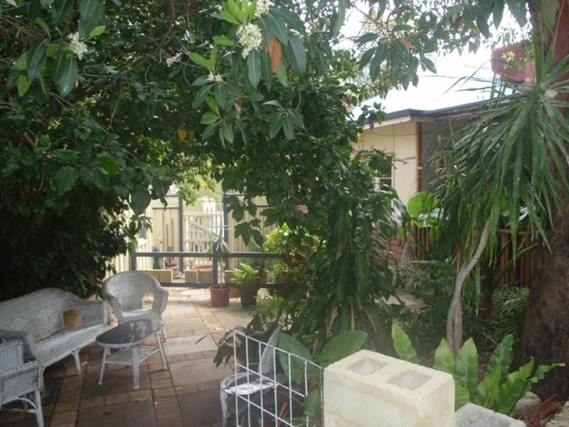 6 Derbal Street, Medina WA 6167