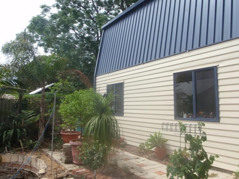 6 Derbal Street, Medina WA 6167