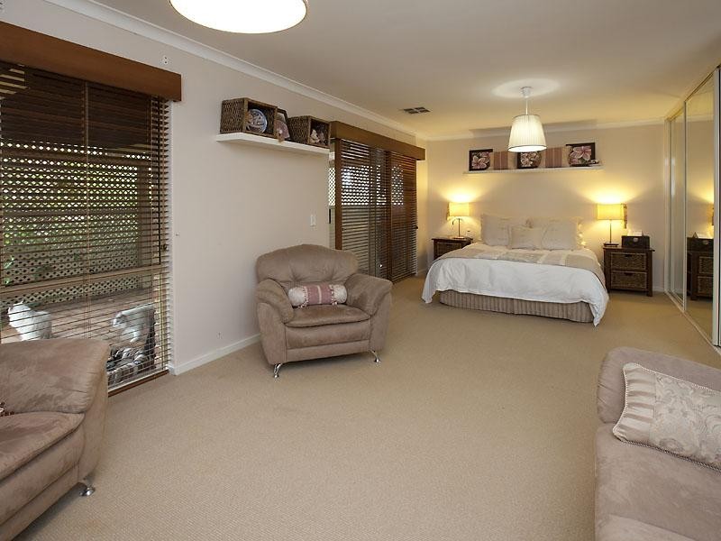 7 Shipwright Avenue, Wellard WA 6170