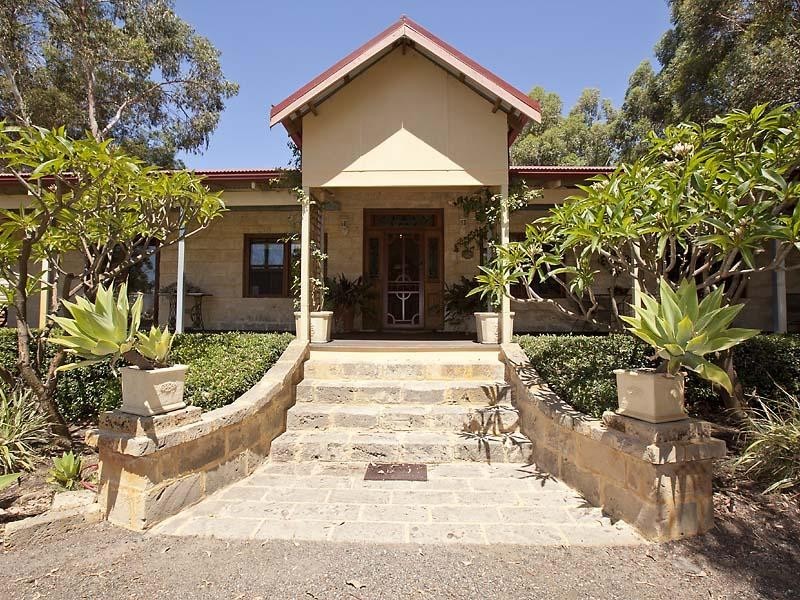 220 Duckpond Road, Wellard WA 6170
